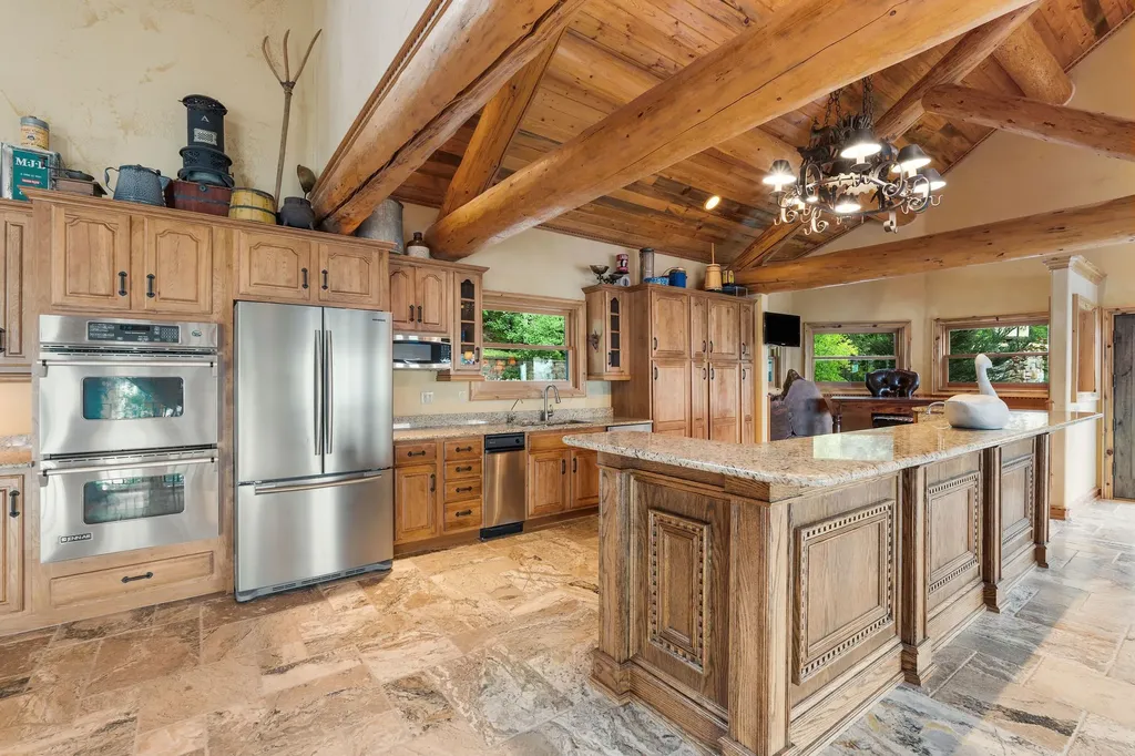 24037 Geri Lane Bigfork MT 59911