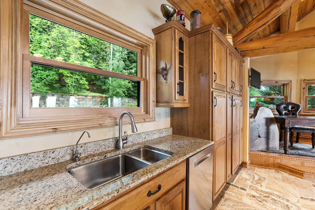 24037 Geri Lane Bigfork MT 59911
