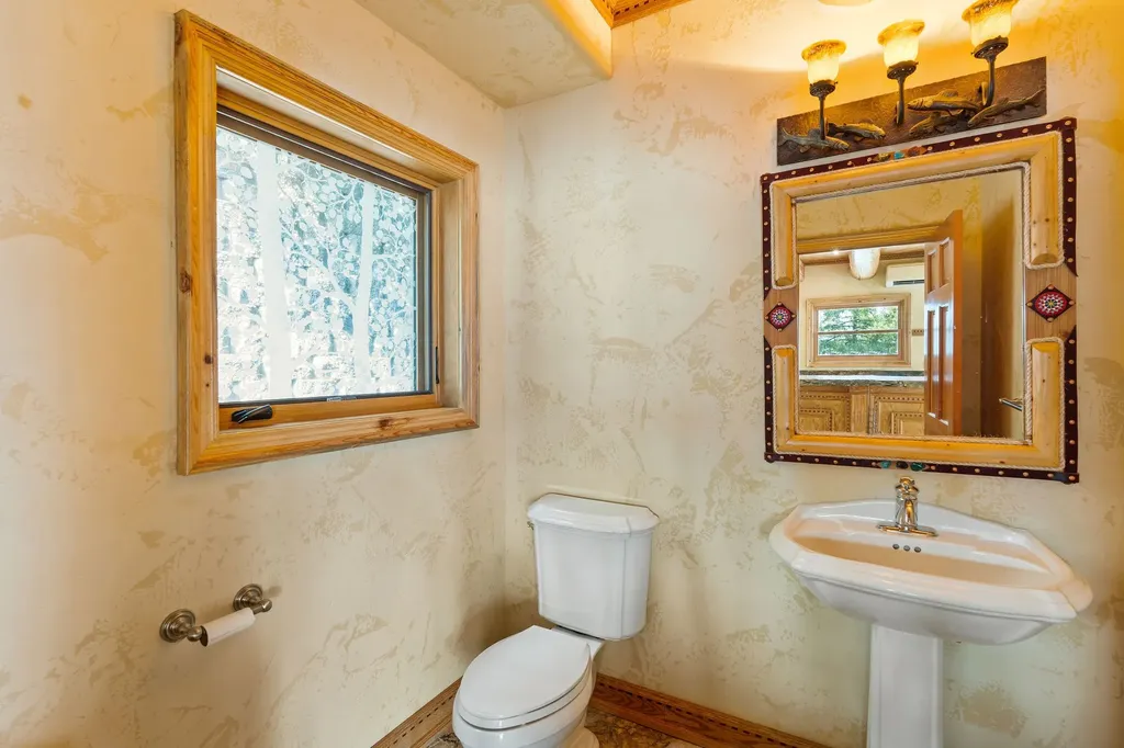 24037 Geri Lane Bigfork MT 59911