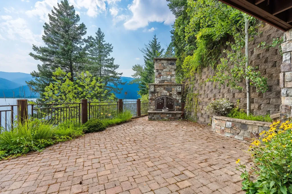 24037 Geri Lane Bigfork MT 59911