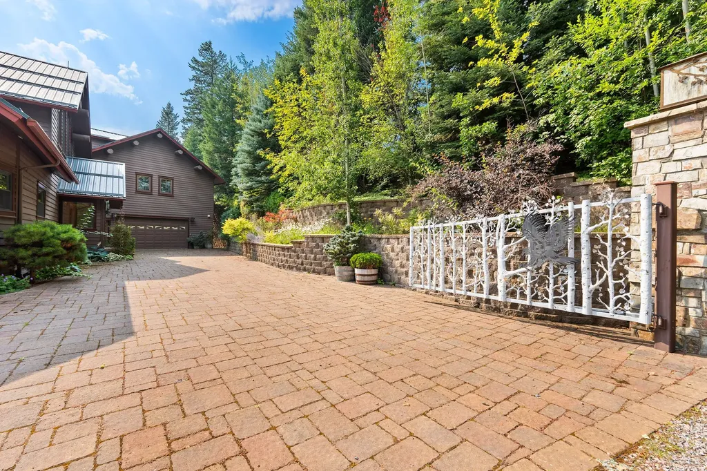 24037 Geri Lane Bigfork MT 59911