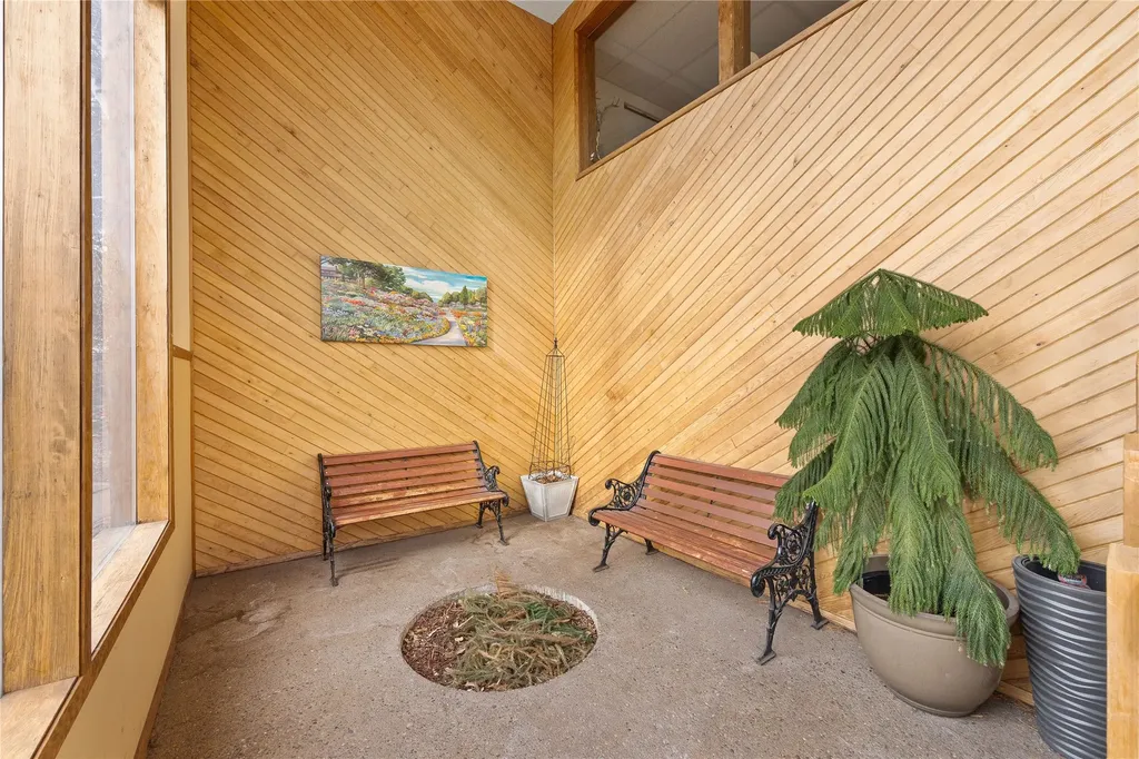 1297 Burns Way Kalispell MT 59901