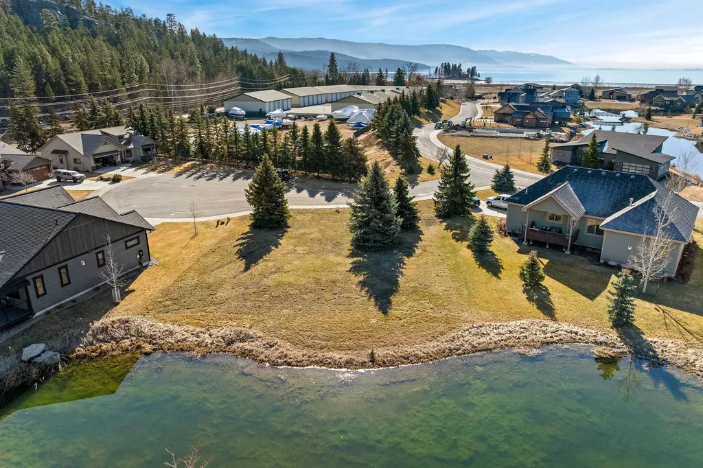 50 Lake Pointe Way Bigfork MT 59911