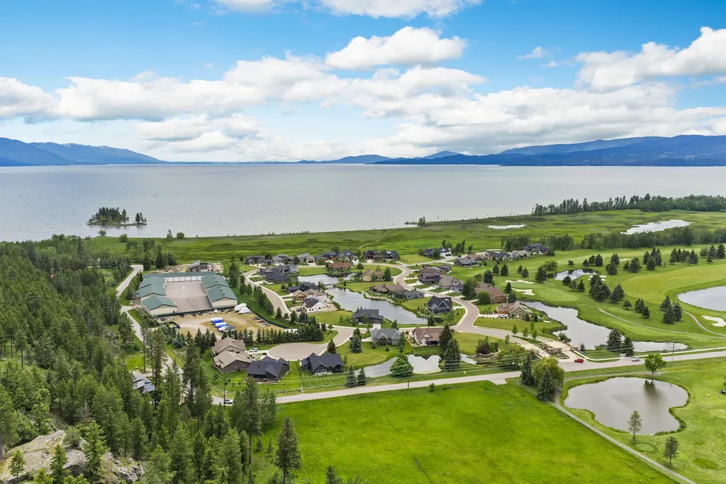 50 Lake Pointe Way Bigfork MT 59911