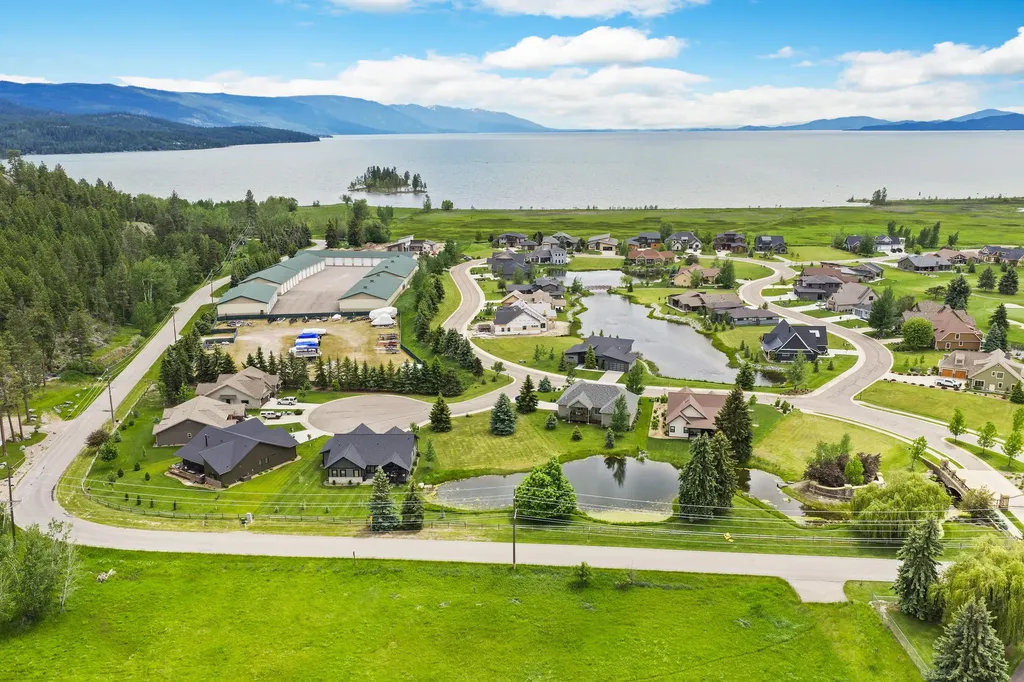 50 Lake Pointe Way Bigfork MT 59911
