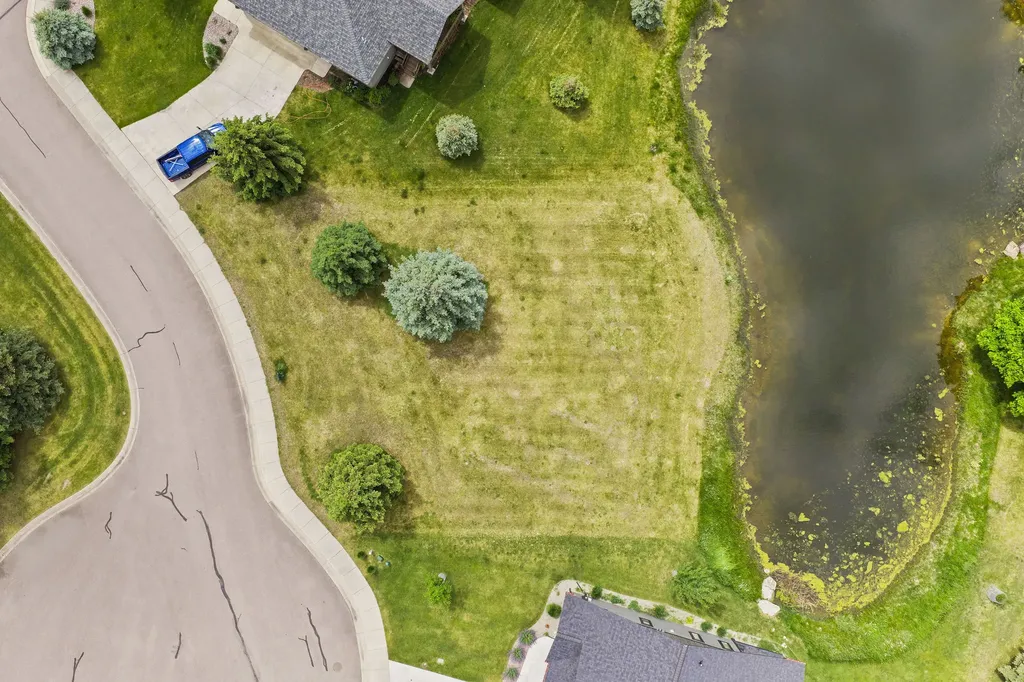 50 Lake Pointe Way Bigfork MT 59911
