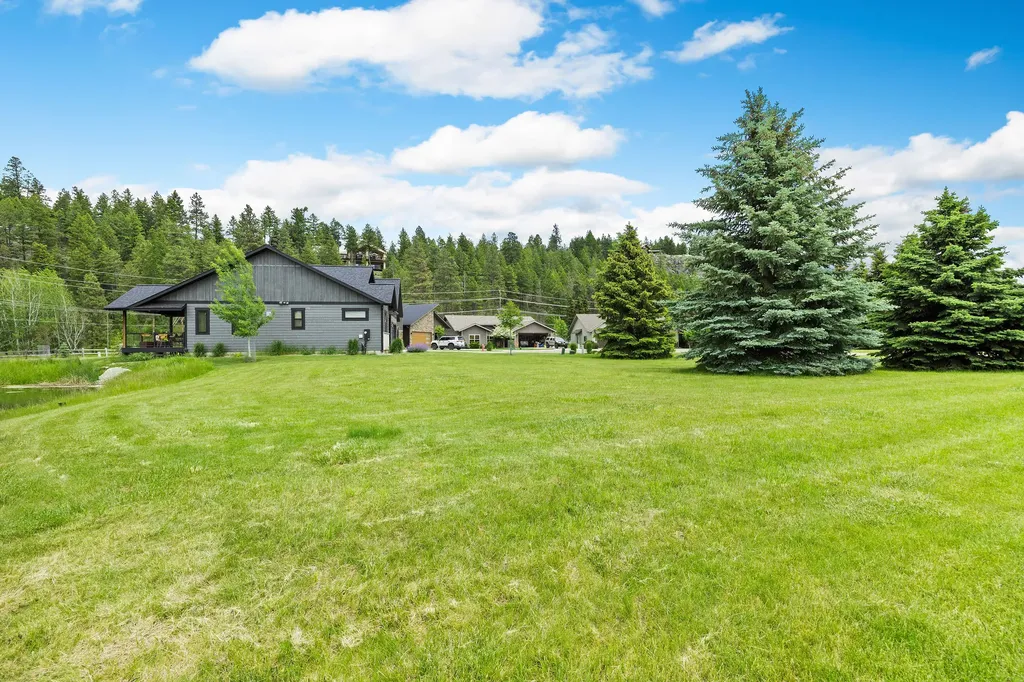 50 Lake Pointe Way Bigfork MT 59911