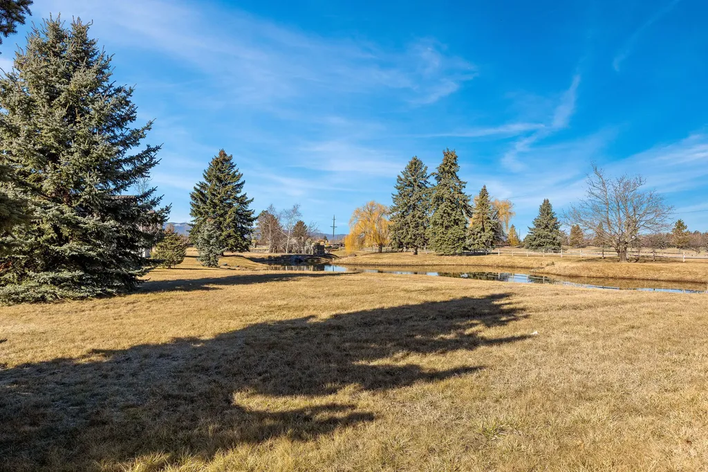 50 Lake Pointe Way Bigfork MT 59911
