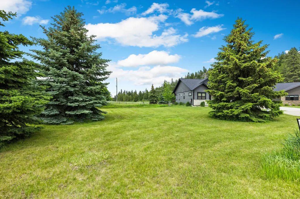50 Lake Pointe Way Bigfork MT 59911