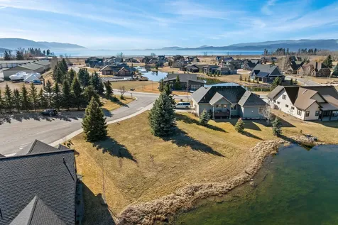 50 Lake Pointe Way Bigfork MT 59911
