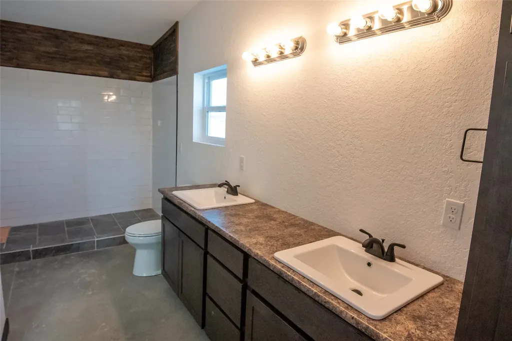 19 Berry Lane Townsend MT 59644