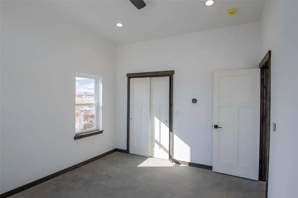 19 Berry Lane Townsend MT 59644