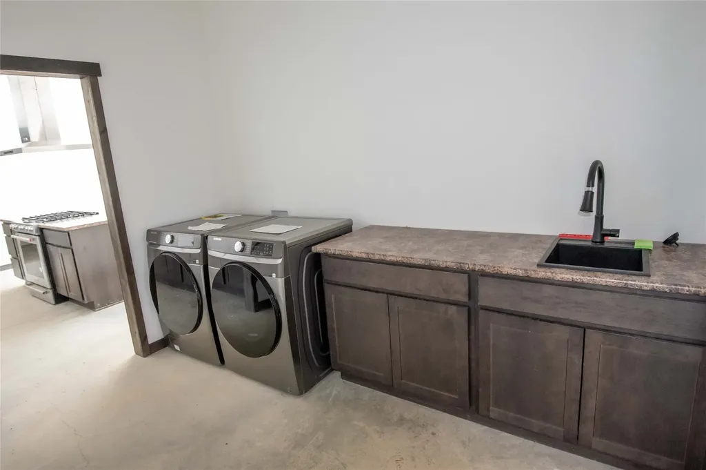 19 Berry Lane Townsend MT 59644