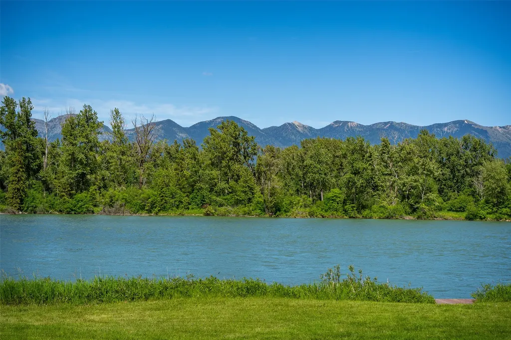 905 Wagner Lane Kalispell MT 59901