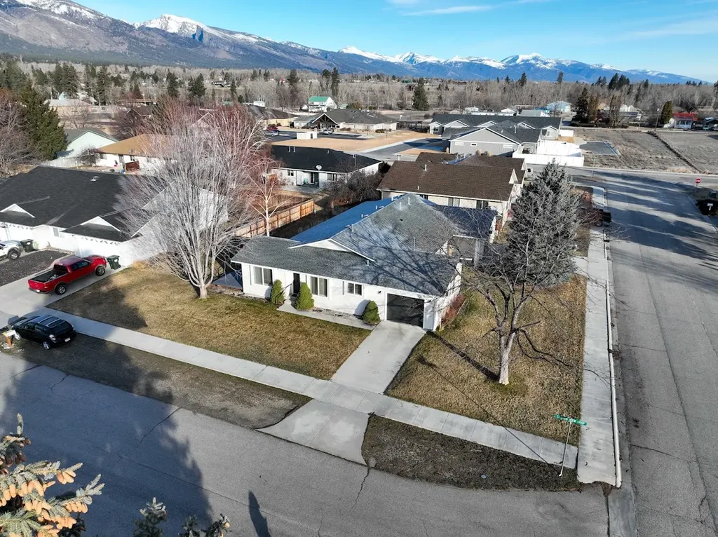 904 B Canyon View Loop Hamilton MT 59840