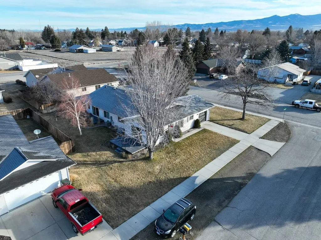 904 B Canyon View Loop Hamilton MT 59840