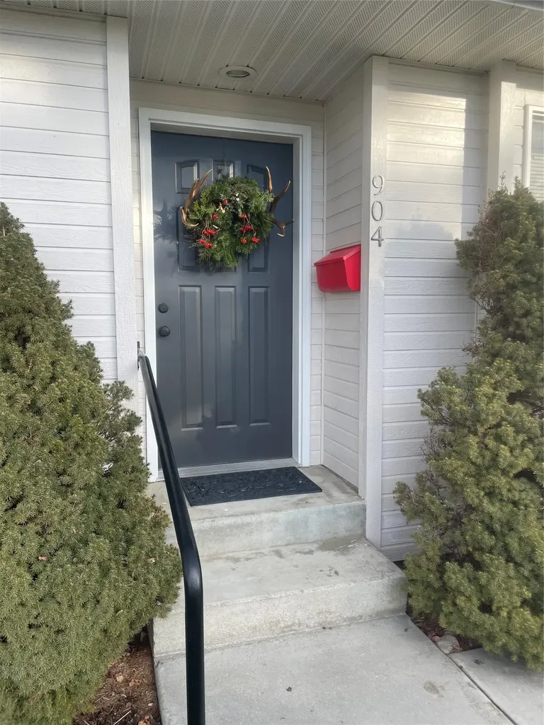 904 B Canyon View Loop Hamilton MT 59840
