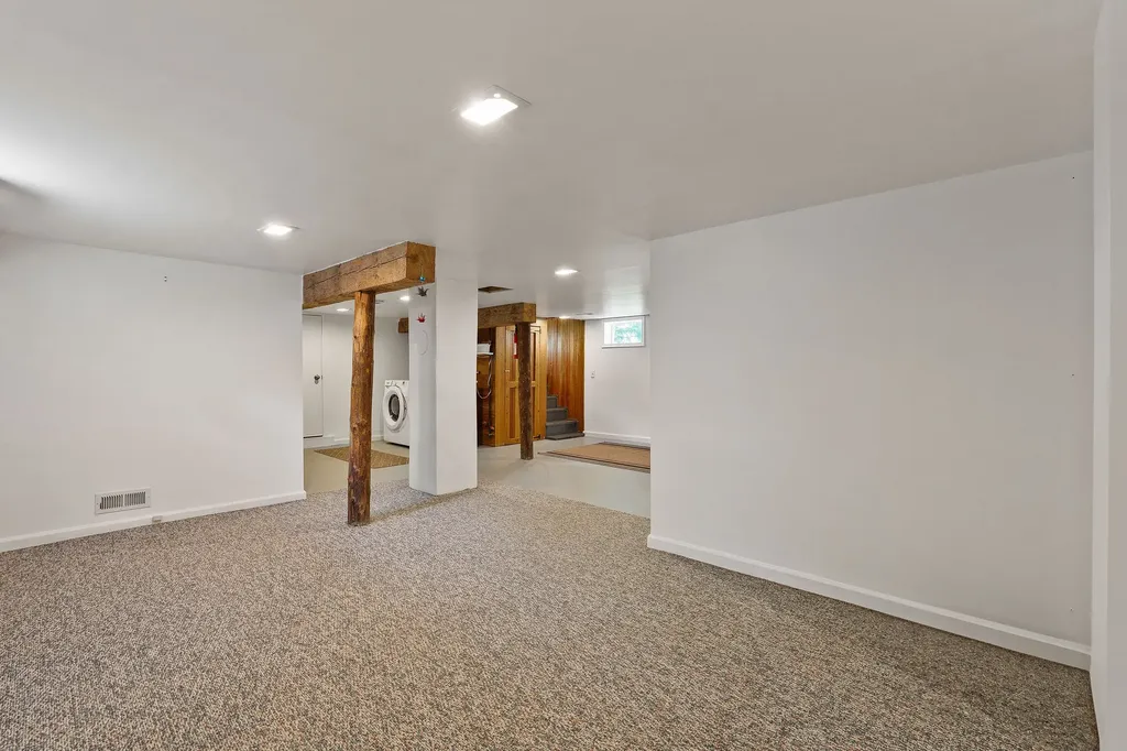 1380 Lower Valley Road Kalispell MT 59901
