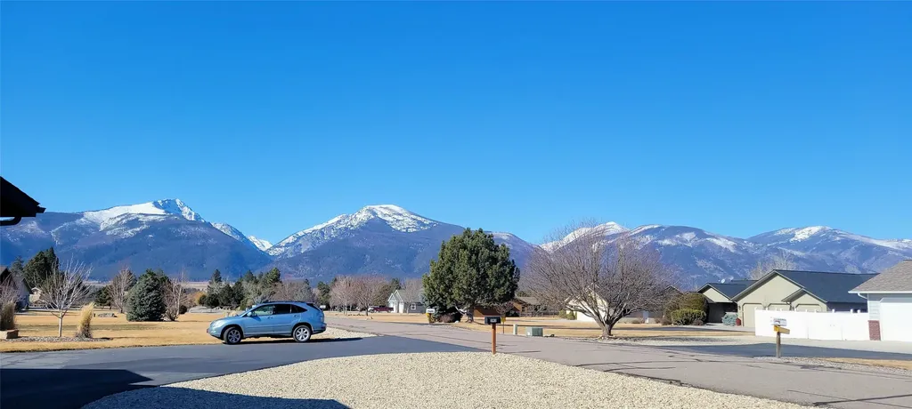 393 Aspen Wood Drive Stevensville MT 59870