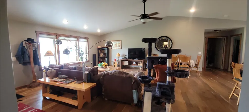 393 Aspen Wood Drive Stevensville MT 59870