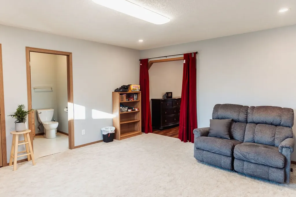 413 33rd Avenue NE Great Falls MT 59404