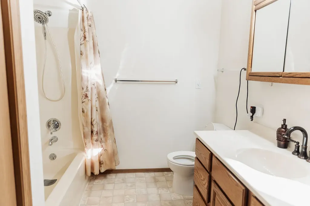 413 33rd Avenue NE Great Falls MT 59404