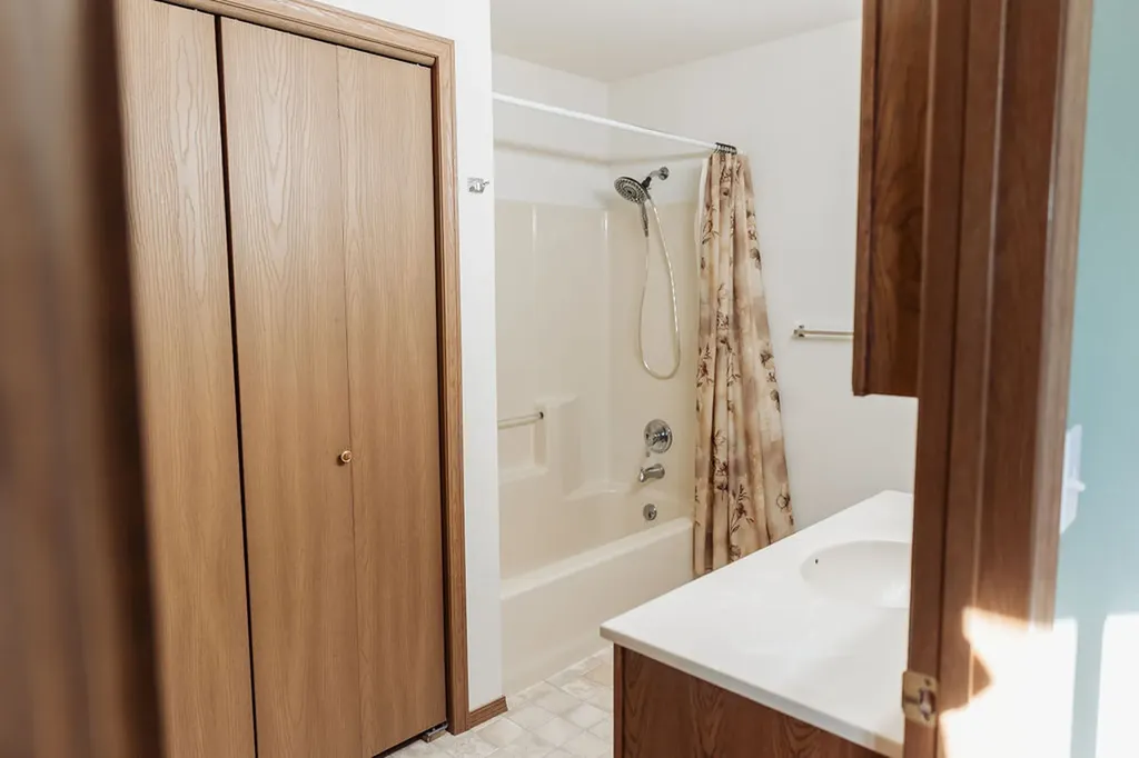 413 33rd Avenue NE Great Falls MT 59404