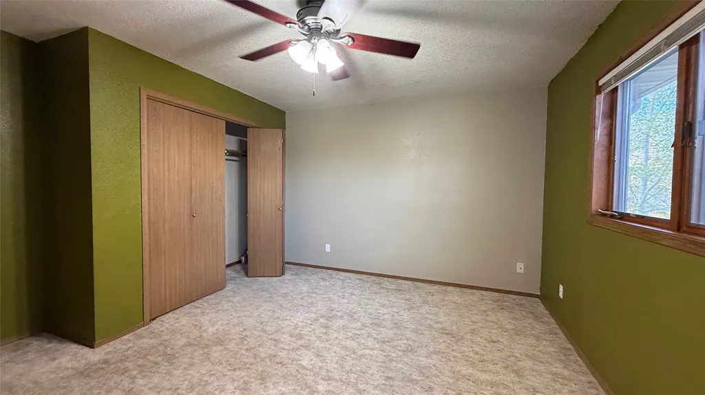 413 33rd Avenue NE Great Falls MT 59404