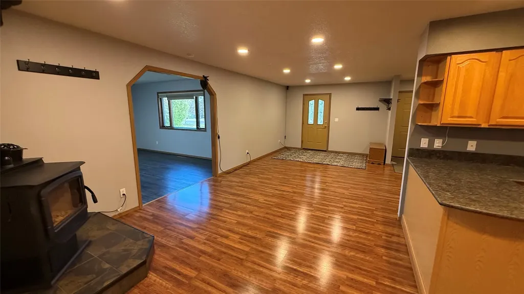 413 33rd Avenue NE Great Falls MT 59404