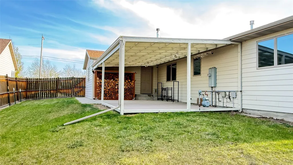 413 33rd Avenue NE Great Falls MT 59404