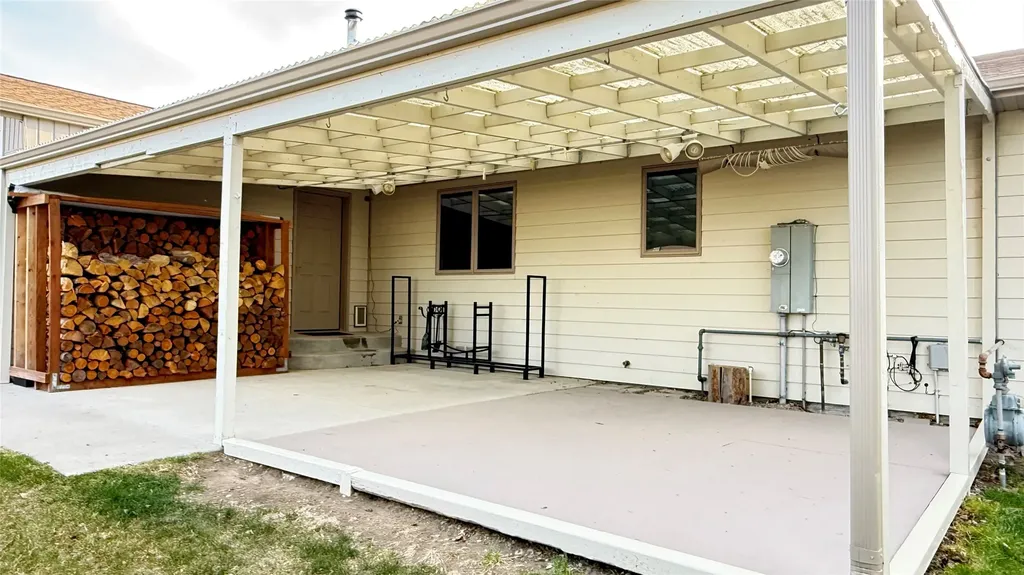 413 33rd Avenue NE Great Falls MT 59404