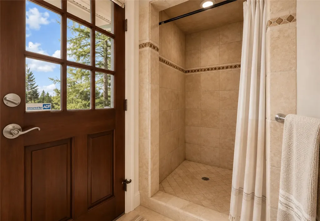43 Ridgeway Court Columbia Falls MT 59912