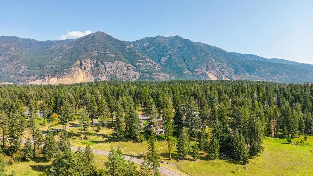 43 Ridgeway Court Columbia Falls MT 59912