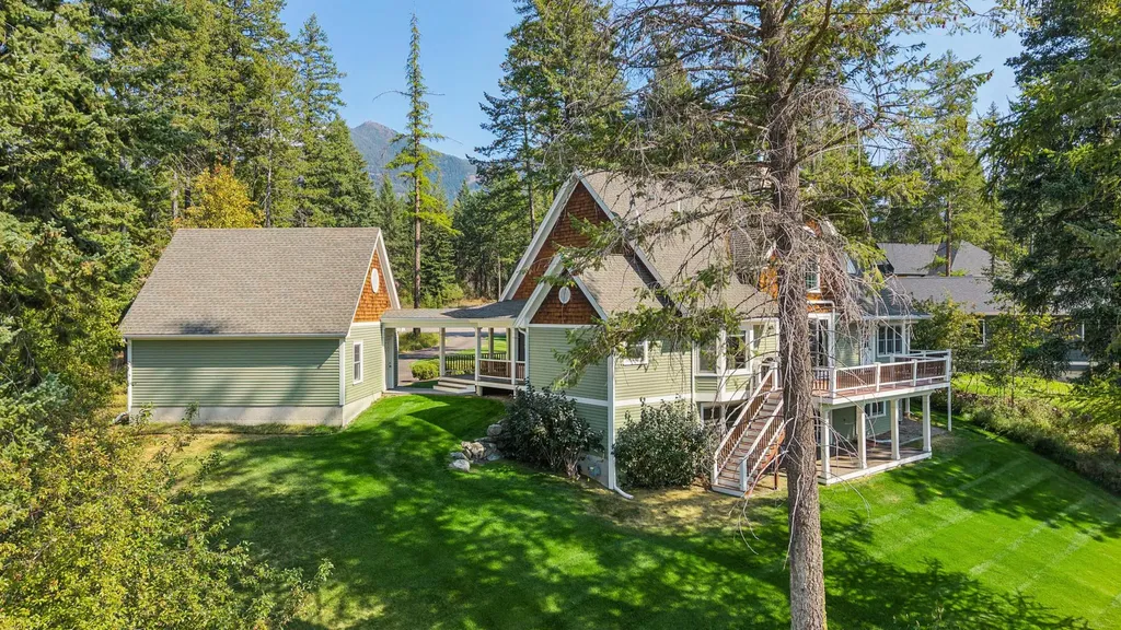 43 Ridgeway Court Columbia Falls MT 59912