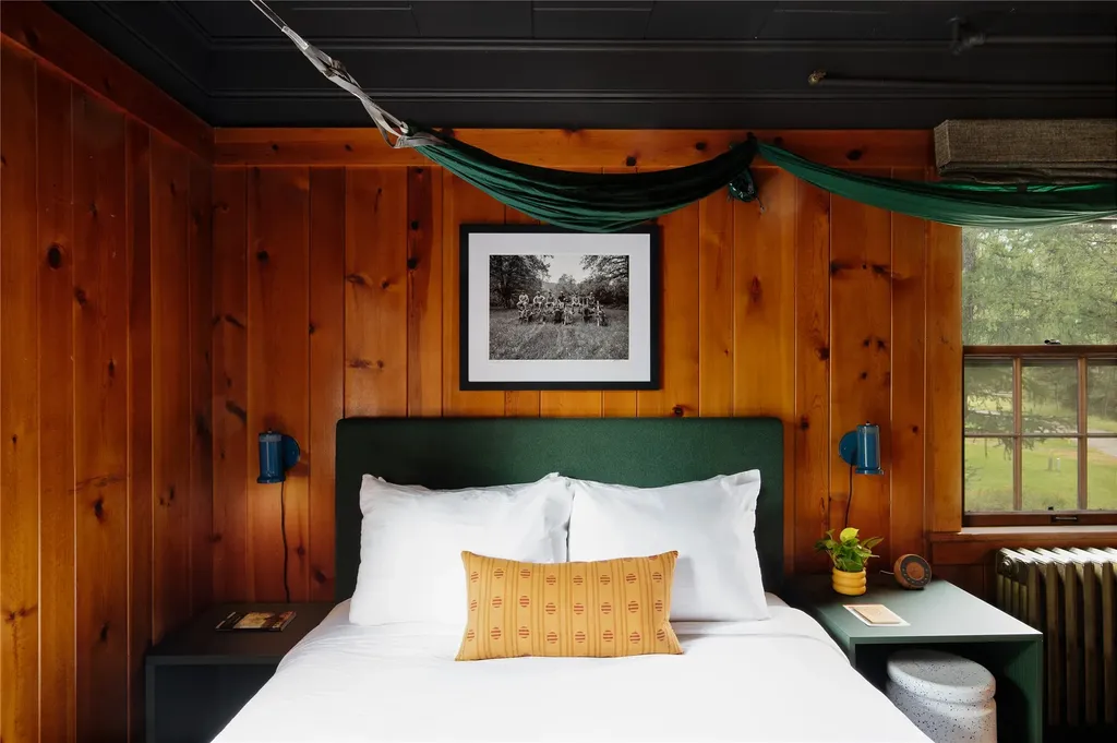 290 Izaak Walton Inn Road Essex MT 59916