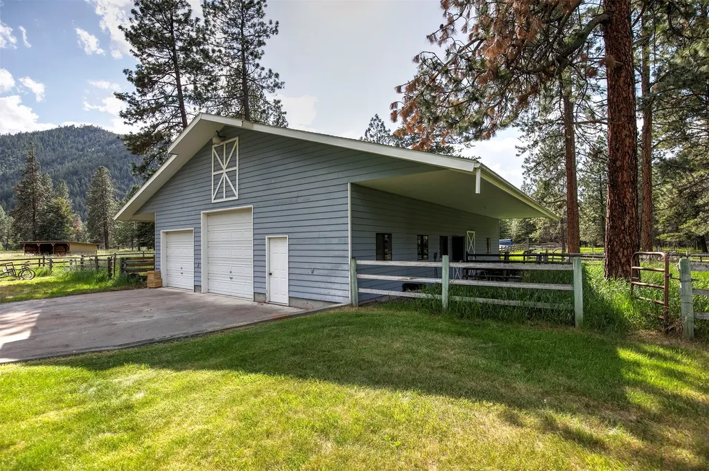13655 Turah Road Clinton MT 59825