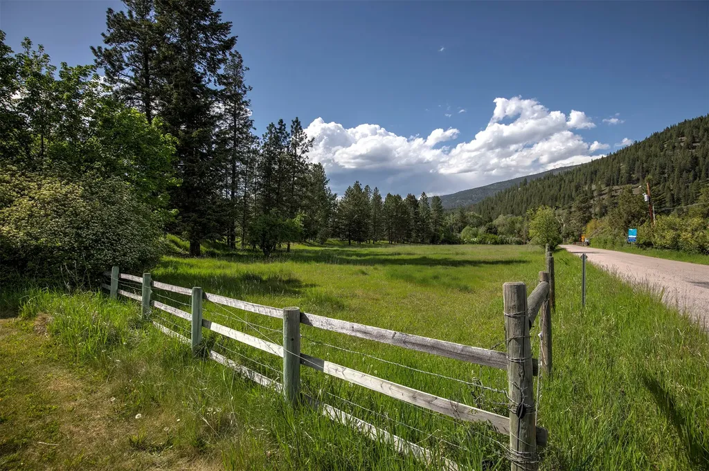 13655 Turah Road Clinton MT 59825