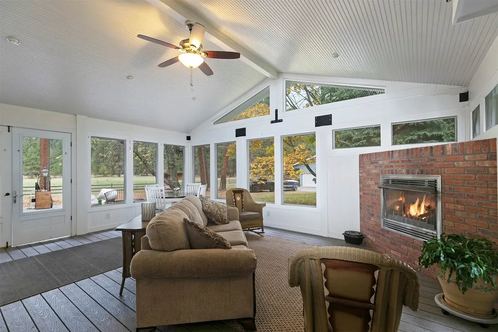 13655 Turah Road Clinton MT 59825