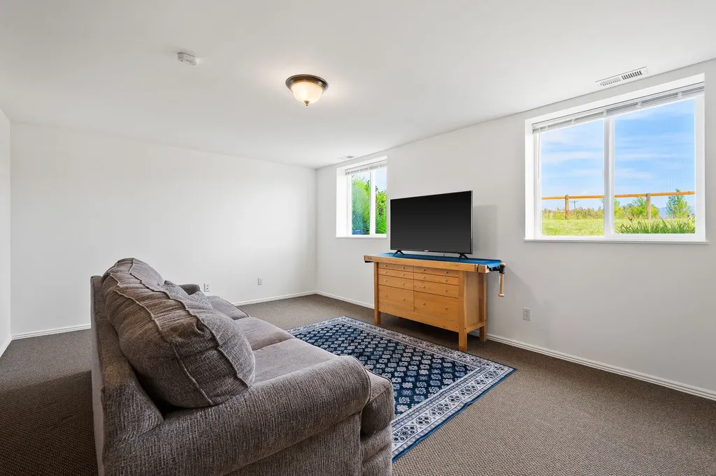 1380 Lower Valley Road Kalispell MT 59901