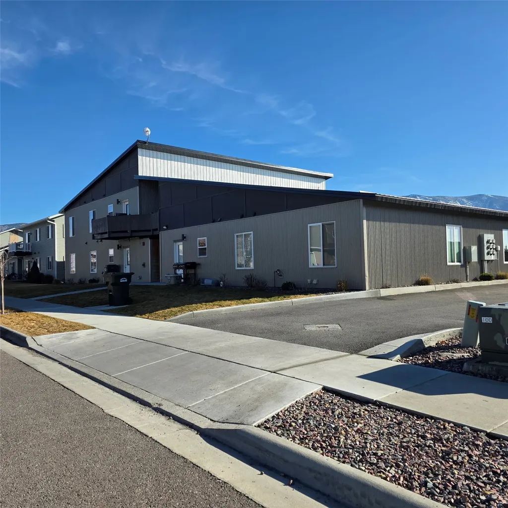 10 Diane Road Columbia Falls MT 59912
