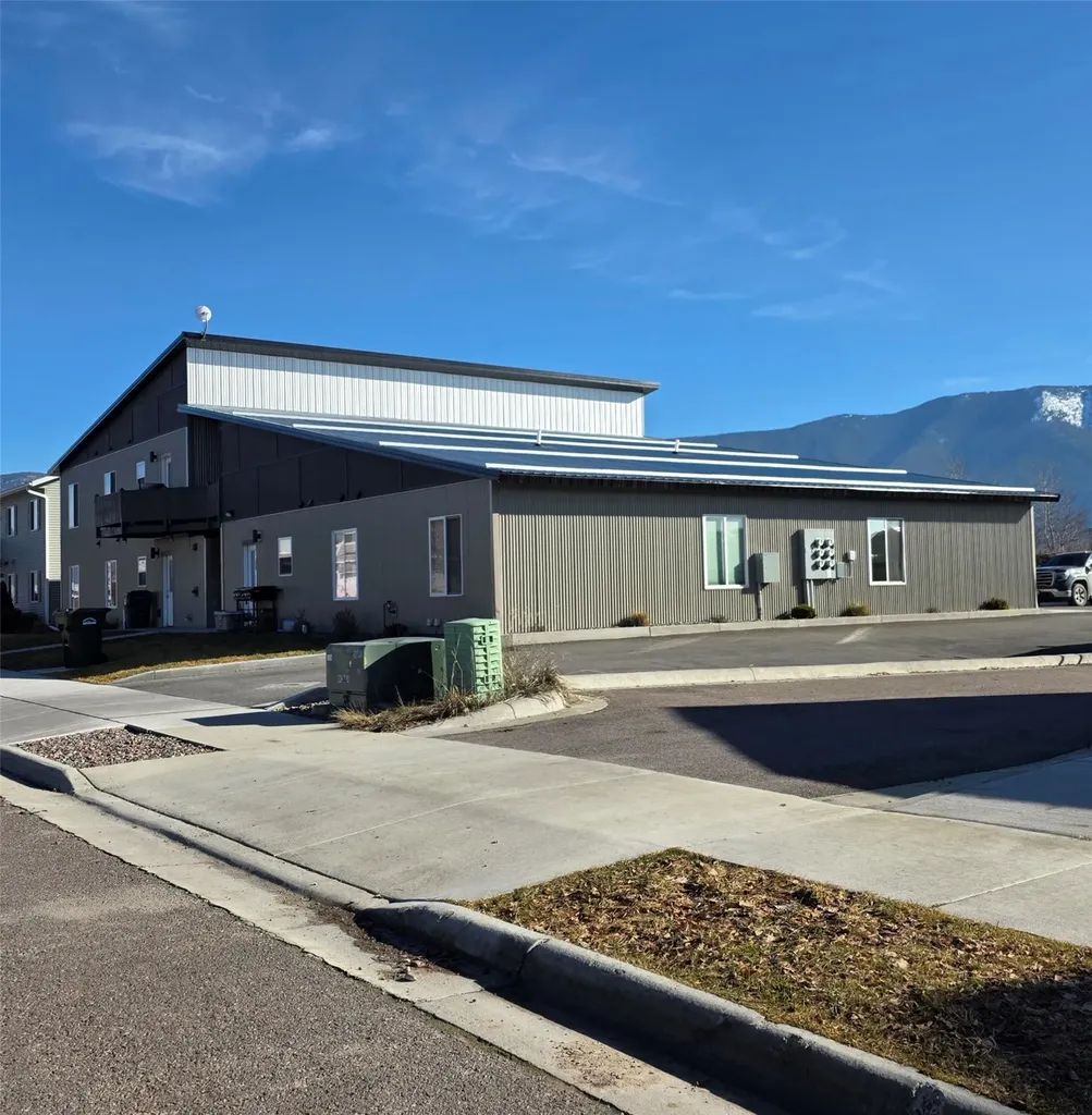 10 Diane Road Columbia Falls MT 59912