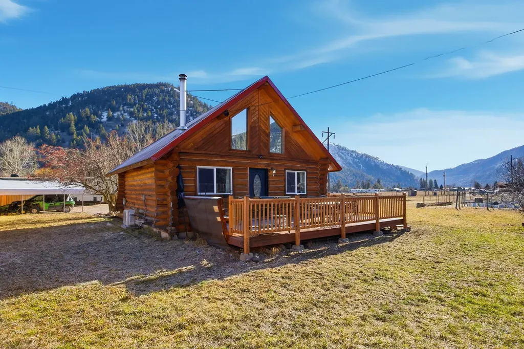 12407 Hawk Lane Clinton MT 59825