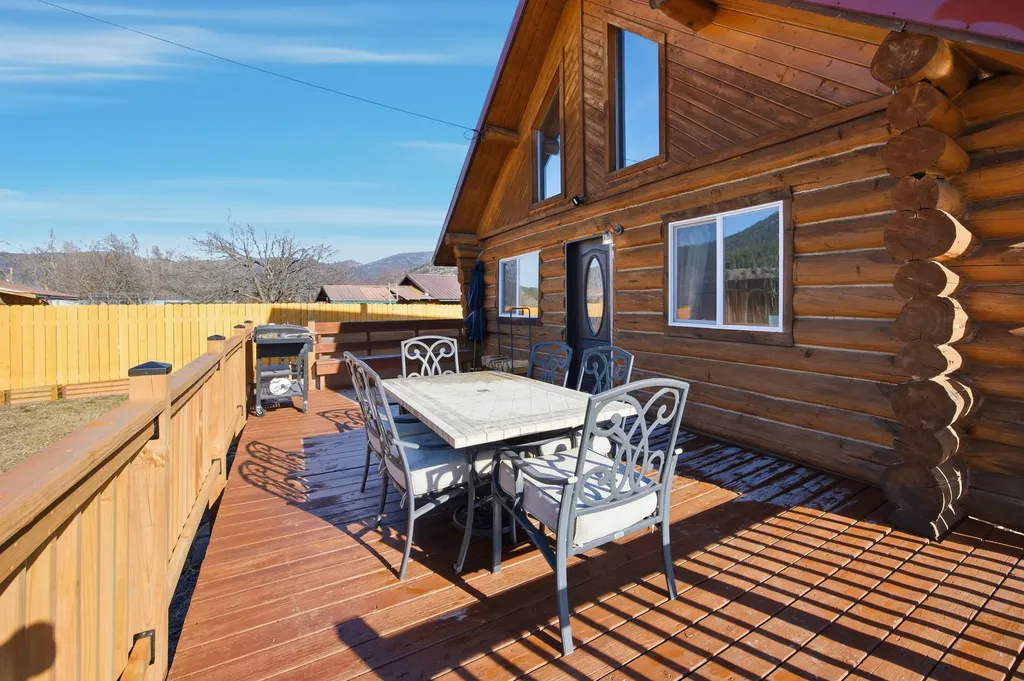 12407 Hawk Lane Clinton MT 59825