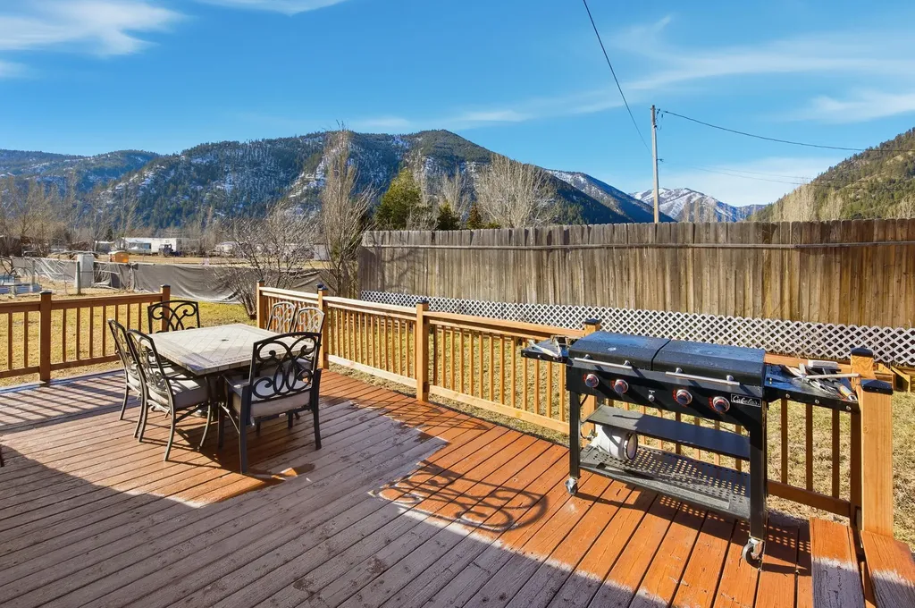 12407 Hawk Lane Clinton MT 59825