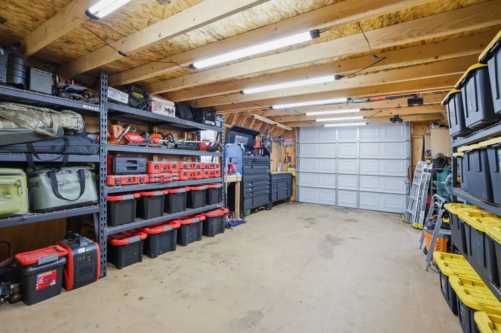 12407 Hawk Lane Clinton MT 59825