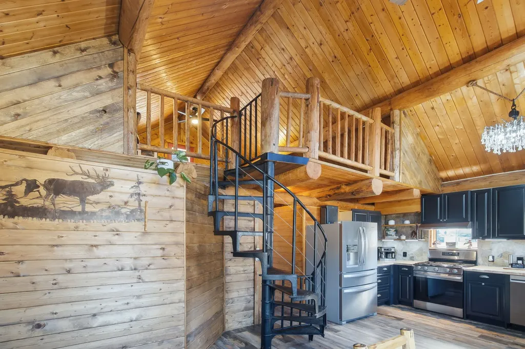12407 Hawk Lane Clinton MT 59825