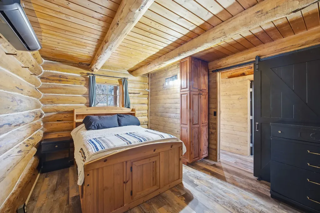 12407 Hawk Lane Clinton MT 59825