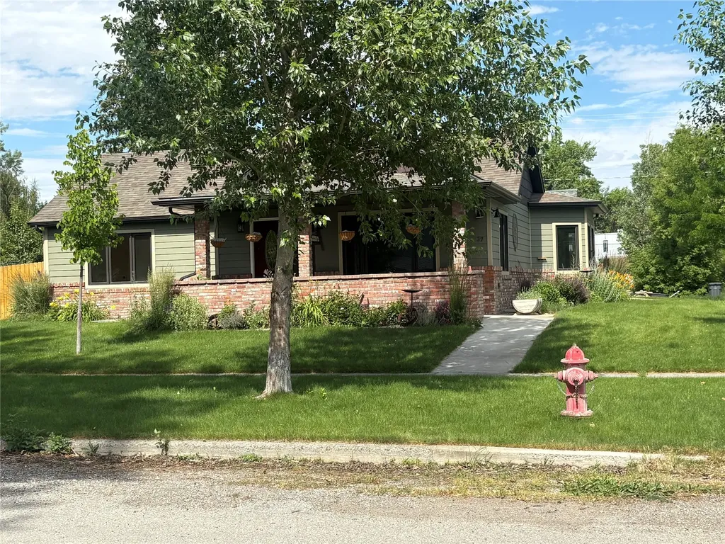 37 4th Avenue SW Choteau MT 59422