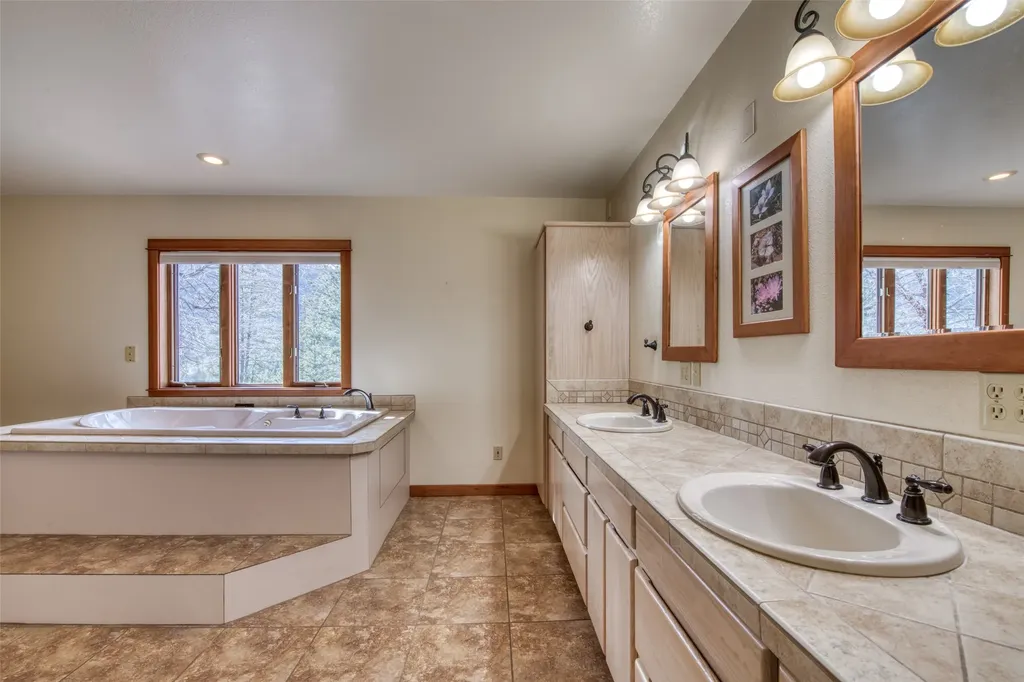 5380 Us Highway 93 S Conner MT 59827