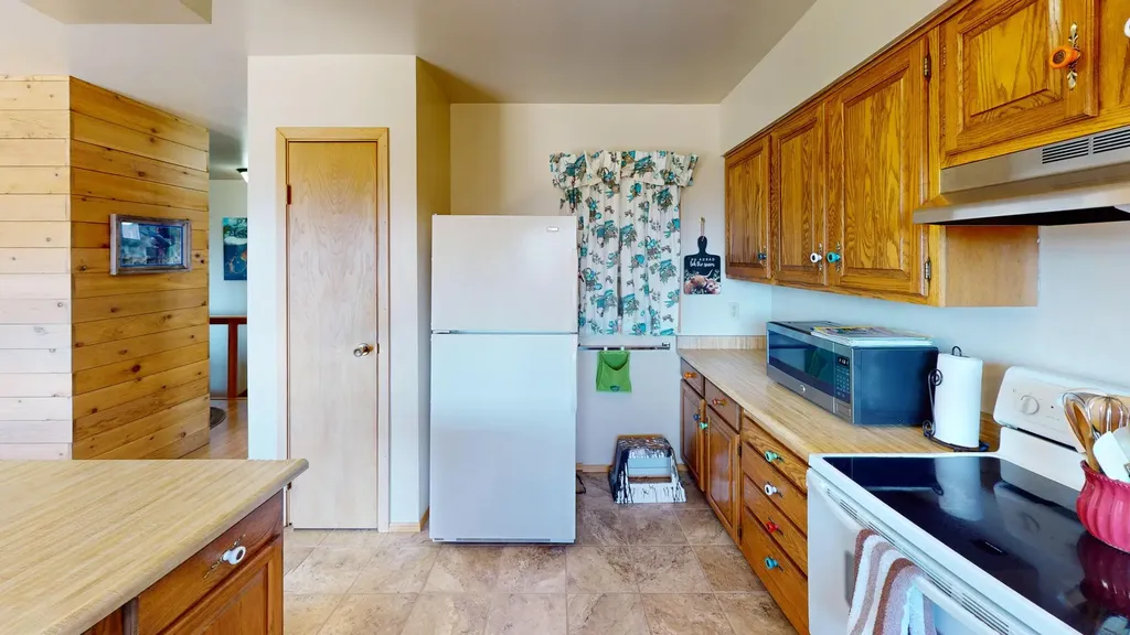9 Cross Lane Plains MT 59859